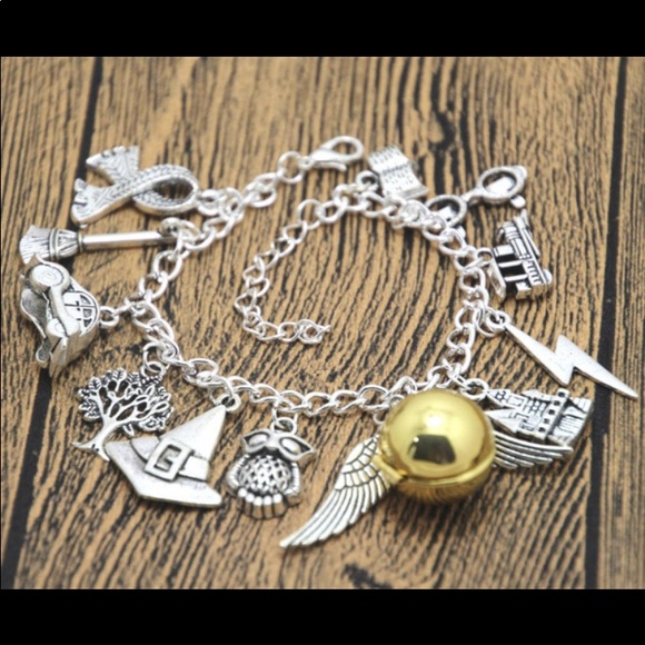 COPY - ⚡️💥HP CHARM BRACELET ⚡️💥 - Picture 3 of 3